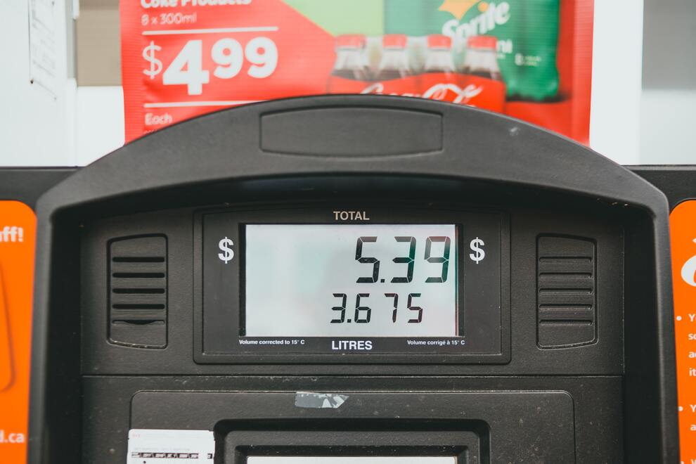 You are currently viewing Gas Prices in Omaha Decline Slightly, Could Continue To Drop