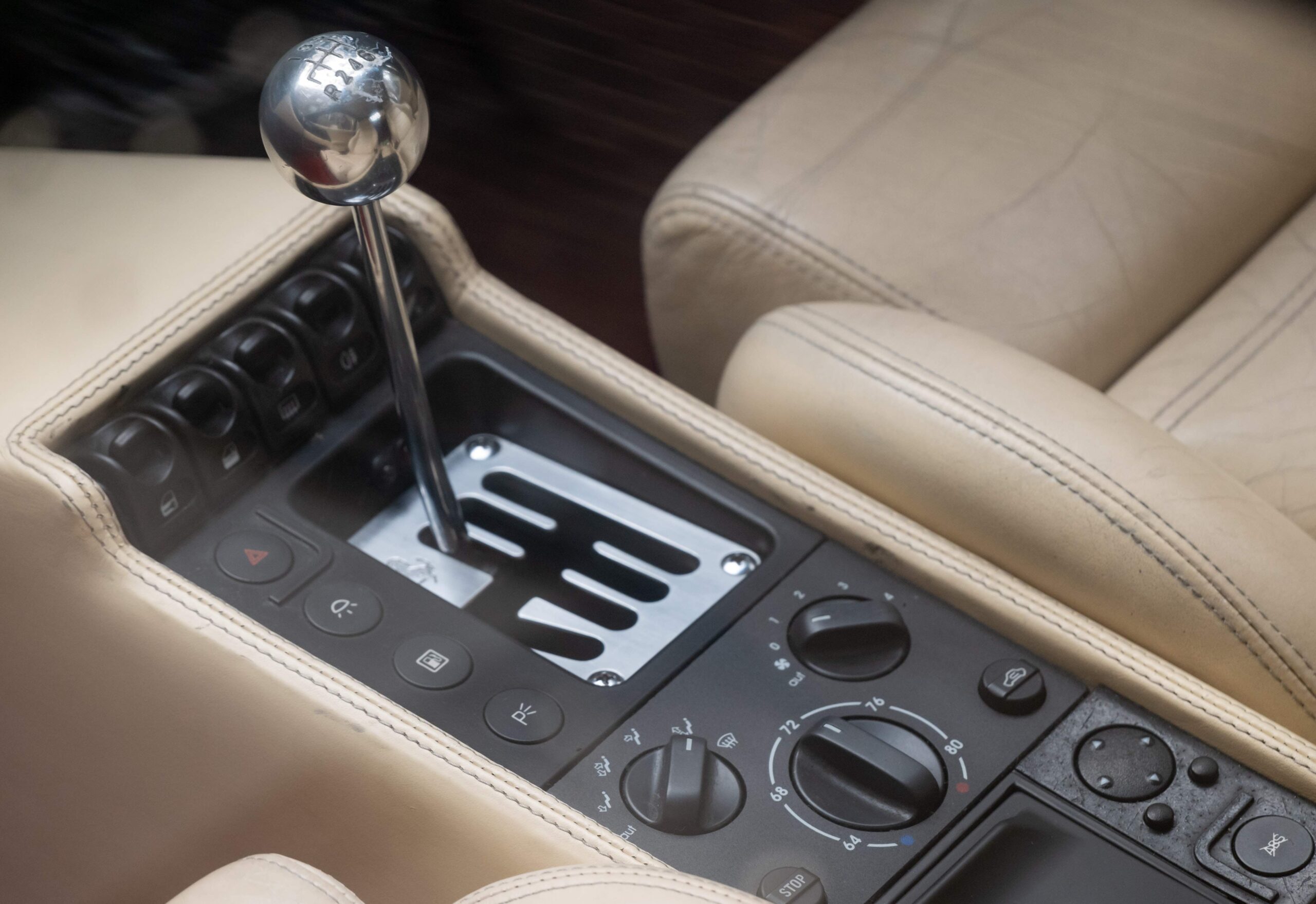 You are currently viewing Manual Transmission Becomes Rare With Latest Cars
